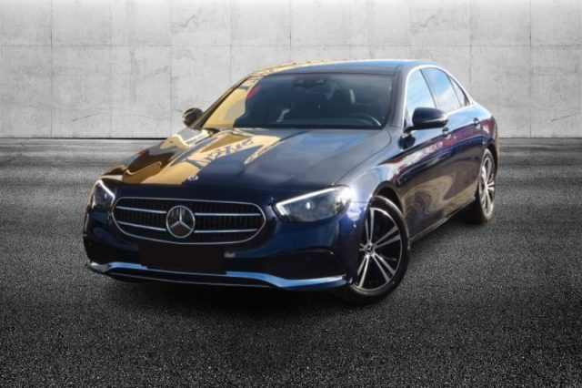 Mercedes-Benz E 220 d Auto Business Sport usato a PIEVE DI CENTO