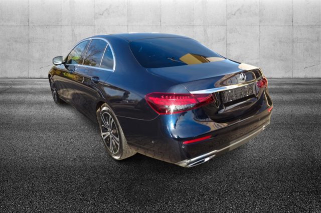 Mercedes-Benz E 220 d Auto Business Sport - foto 3 di 4
