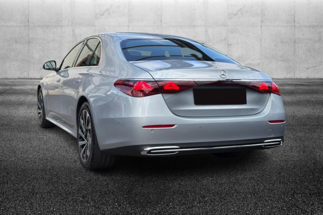 Mercedes-Benz E 220 d Mild hybrid 4Matic Advanced - foto 3 di 4