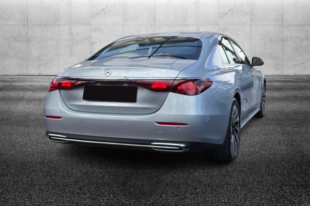 Mercedes-Benz E 220 d Mild hybrid 4Matic Advanced - foto 4 di 4