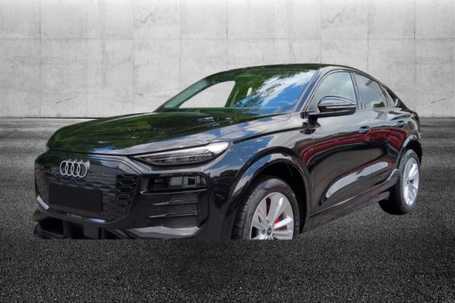 Audi Q6 e-tron Q6 SPB e-tron Business Advanced semestrale a PIEVE DI CENTO