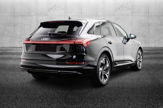 Audi e-tron 50 quattro S line edition - foto 4 di 4