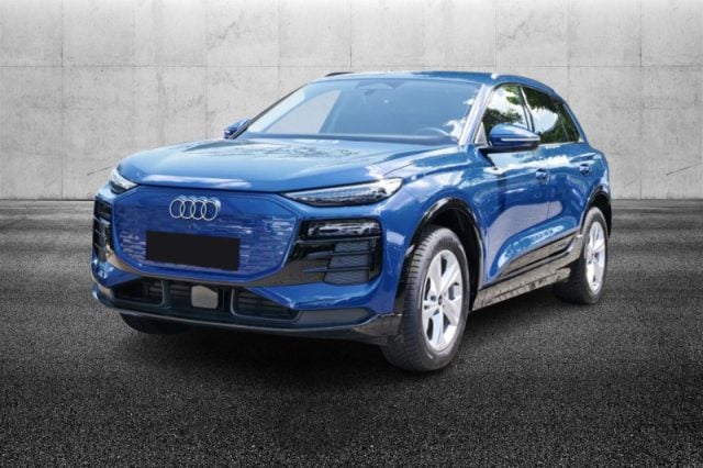 Audi Q6 e-tron Business Advanced semestrale a PIEVE DI CENTO