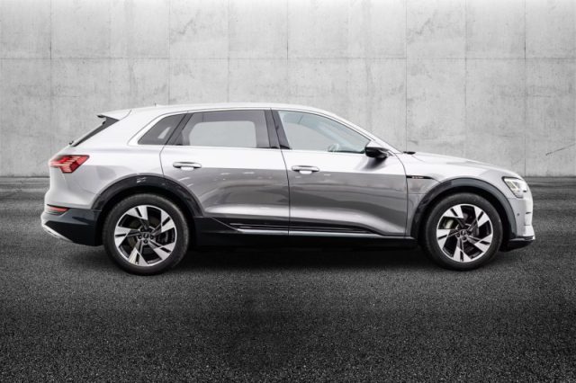 Audi e-tron 50 quattro S line edition - foto 4 di 4