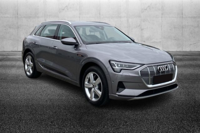 Audi e-tron 50 quattro - foto 2 di 4