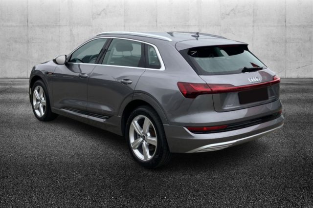 Audi e-tron 50 quattro - foto 3 di 4