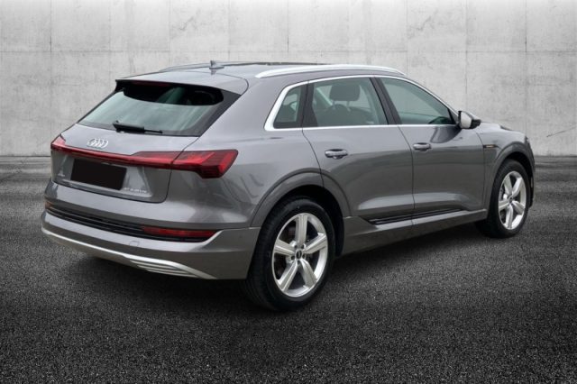 Audi e-tron 50 quattro - foto 4 di 4