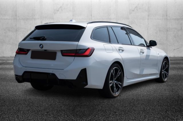 BMW 320 d 48V Touring Msport - foto 3 di 4