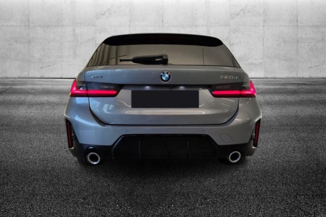 BMW 320 d 48V xDrive Touring Msport - foto 4 di 4