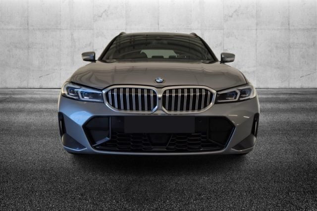 BMW 320 d 48V xDrive Touring Msport - foto 3 di 4