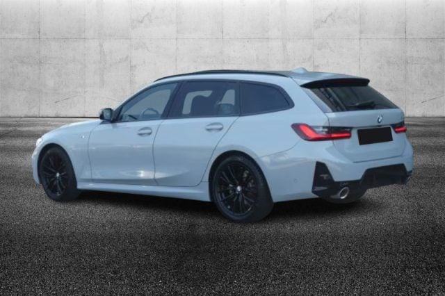 BMW 320 d 48V Touring Msport - foto 3 di 4