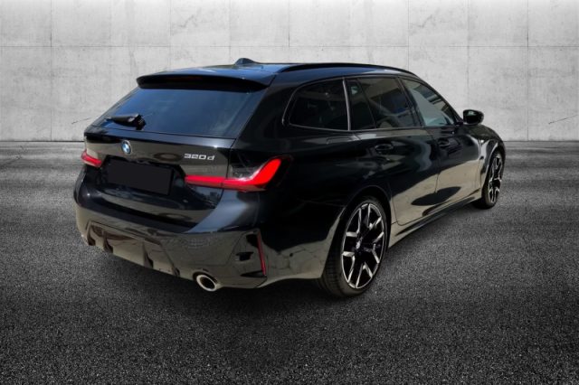 BMW 320 d 48V xDrive Touring Msport - foto 2 di 4