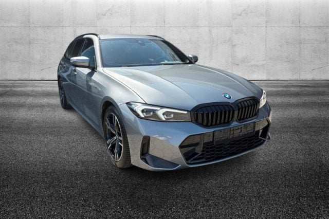 BMW 320 d 48V Touring Msport - foto 2 di 4
