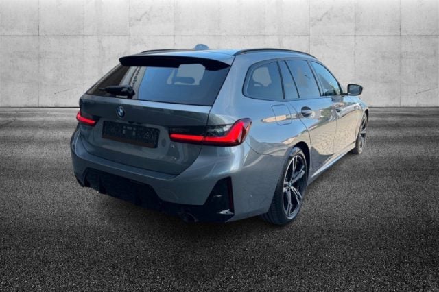 BMW 320 d 48V Touring Msport - foto 3 di 4