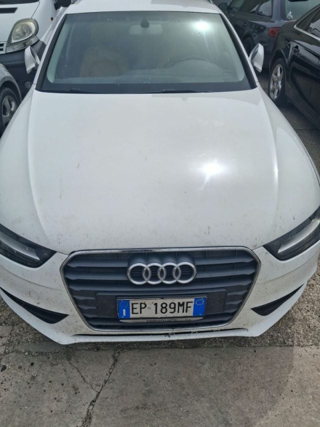 Audi A4 Avant 2.0 TDI 143 CV F.AP. multitronic, del 2012, 240.000 km, in vendita a Pieve Di Cento (BO)