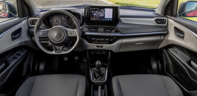 Suzuki Swift 1.2 Hybrid CVT Top nuovo a PIEVE DI CENTO