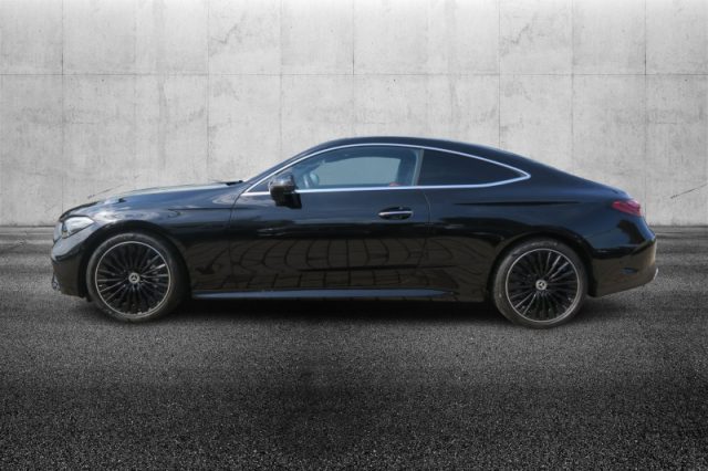 Mercedes-Benz CLE 220 d Coupé AMG Line Premium - foto 4 di 8
