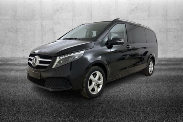 Mercedes-Benz V 250 d Automatic Sport Long, del 2023, 58.400 km, in vendita a Pieve Di Cento (BO)