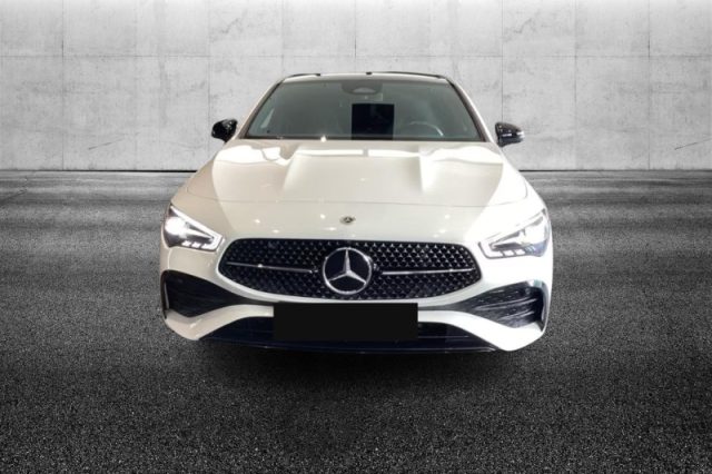 Mercedes-Benz CLA 200 Automatic Shooting Brake AMG Line Advanced Plus - foto 4 di 5