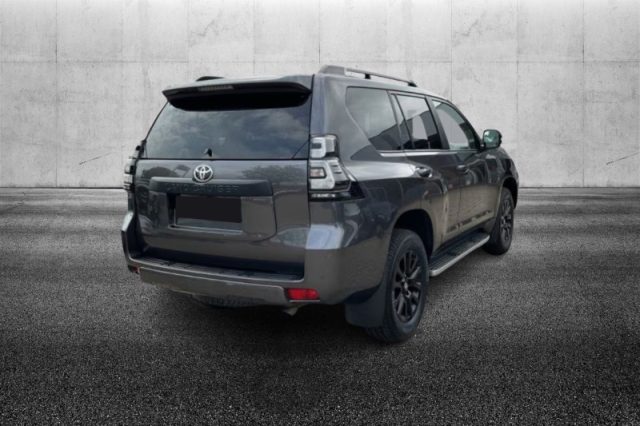 Toyota Land Cruiser 2.8 D4-D A/T 5 porte Executive - foto 3 di 8