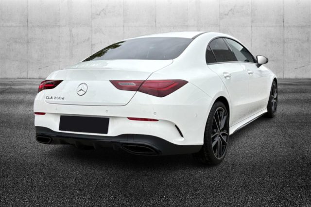 Mercedes-Benz CLA 200 d Automatic AMG Line Advanced Plus - foto 3 di 8