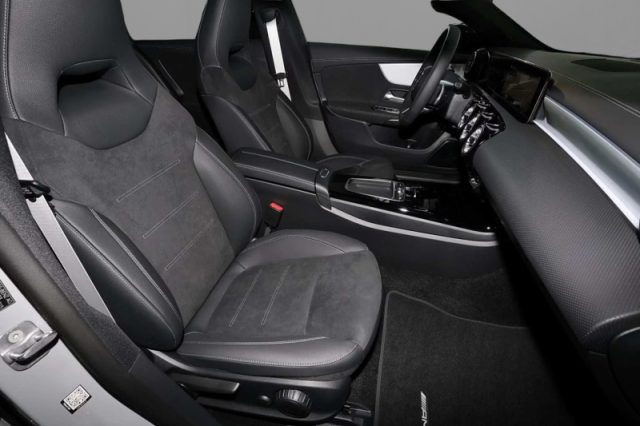 Mercedes-Benz CLA 200 d Automatic Shooting Brake AMG Line Premium - foto 4 di 8
