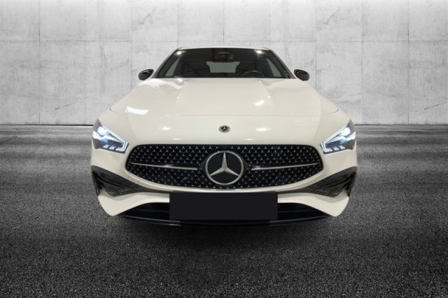 Mercedes-Benz CLA 200 d Automatic AMG Line Premium - foto 4 di 8