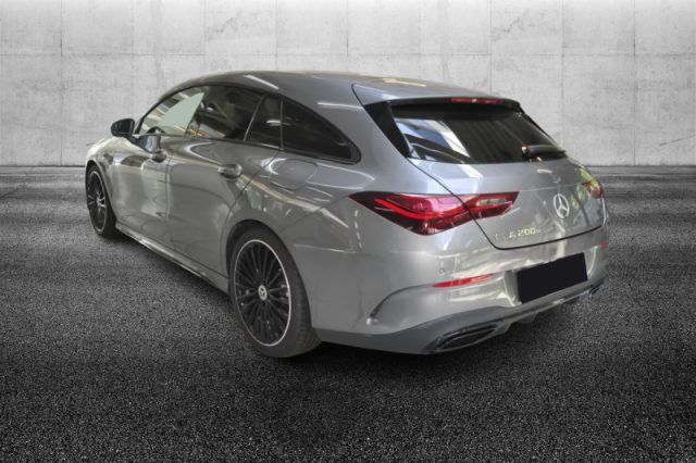 Mercedes-Benz CLA 200 d Automatic Shooting Brake AMG Line Premium - foto 3 di 8