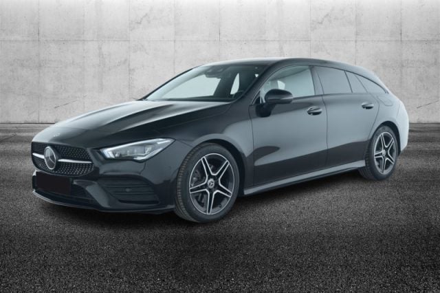 Mercedes-Benz CLA 220 d Automatic Shooting Brake Premium, del 2022, 58.800 km, in vendita a Pieve Di Cento (BO)