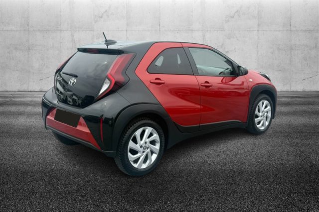 Toyota Aygo X 1.0 VVT-i 72 CV 5 porte Trend - foto 3 di 8