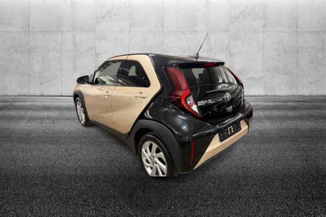 Toyota Aygo X 1.0 VVT-i 72 CV 5 porte Trend - foto 3 di 8