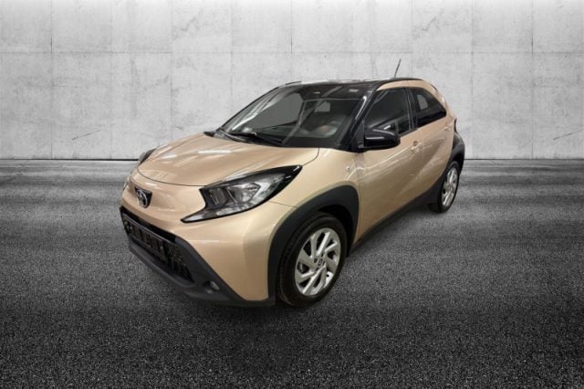 Toyota Aygo X 1.0 VVT-i 72 CV 5 porte Trend, del 2022, 34.500 km, in vendita a Pieve Di Cento (BO)