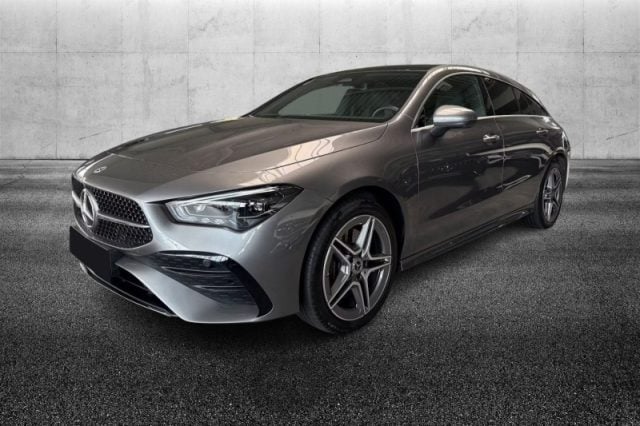 Mercedes-Benz CLA 250 e hybrid EQ Shooting Brake AMG Line Premium, del 2024, 29.999 km, in vendita a Pieve Di Cento (BO)
