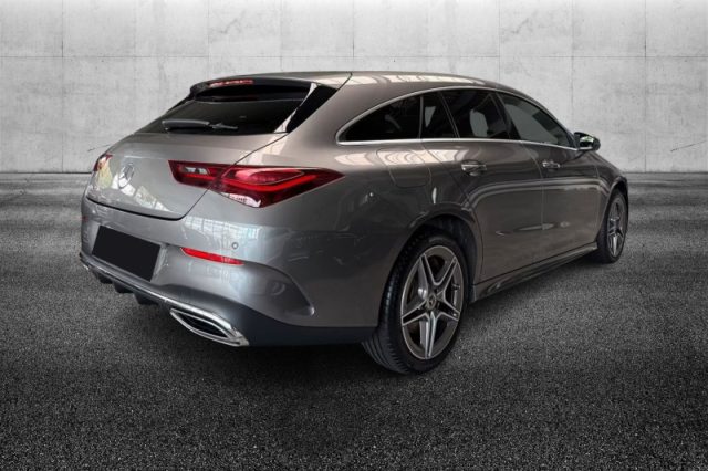 Mercedes-Benz CLA 250 e hybrid EQ Shooting Brake AMG Line Premium - foto 3 di 8