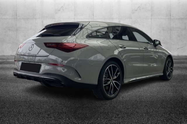 Mercedes-Benz CLA 250 e hybrid EQ Shooting Brake AMG Line Premium - foto 3 di 8