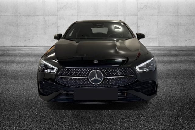 Mercedes-Benz CLA 200 d Automatic Shooting Brake AMG Line Premium - foto 4 di 8