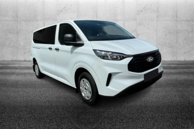 Ford Tourneo Custom 320 2.0 EcoBlue 136CV PC Titanium - foto 2 di 8
