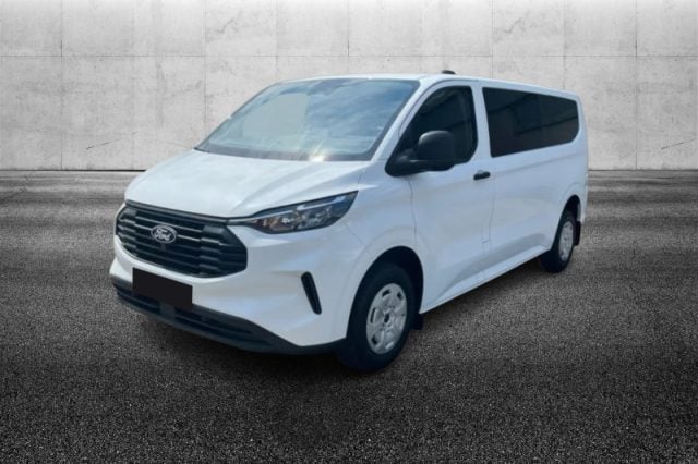 Ford Tourneo Custom 320 2.0 EcoBlue 136CV PC Titanium, del 2024, 24.800 km, in vendita a Pieve Di Cento (BO)