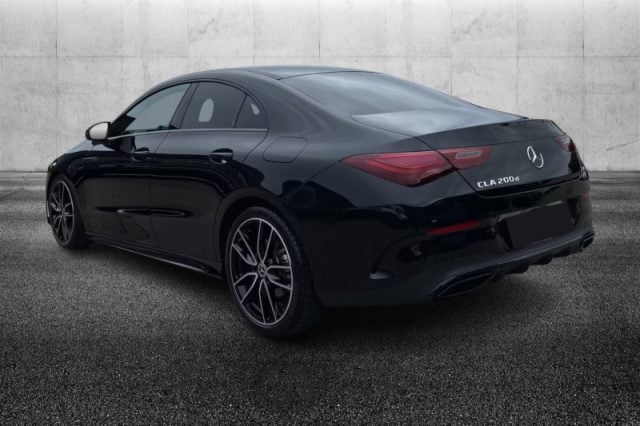Mercedes-Benz CLA 200 d Automatic AMG Line Premium - foto 4 di 8