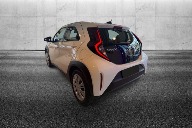 Toyota Aygo X 1.0 VVT-i 72 CV 5 porte Active - foto 3 di 8