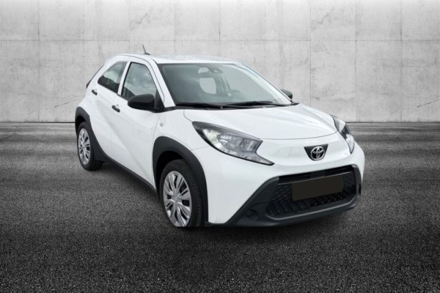 Toyota Aygo X 1.0 VVT-i 72 CV 5 porte Active - foto 2 di 8