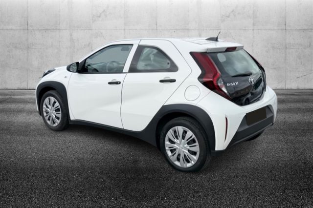 Toyota Aygo X 1.0 VVT-i 72 CV 5 porte Active - foto 3 di 8