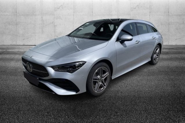 Mercedes-Benz CLA 250 e hybrid EQ Shooting Brake AMG Line Premium, del 2025, 21.600 km, in vendita a Pieve Di Cento (BO)