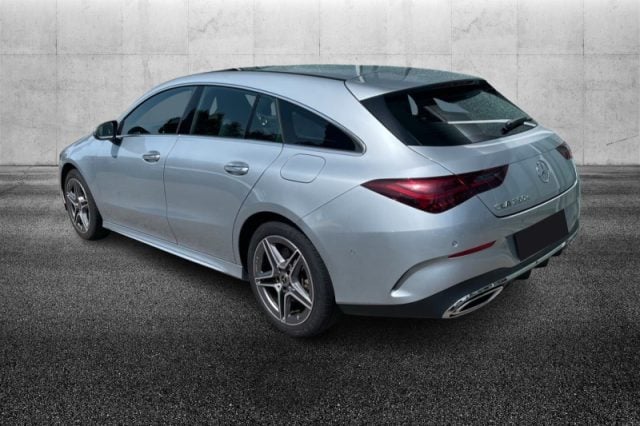 Mercedes-Benz CLA 250 e hybrid EQ Shooting Brake AMG Line Premium - foto 4 di 8