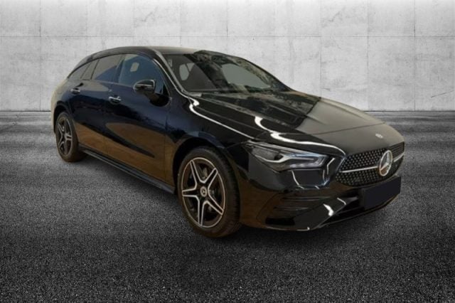 Mercedes-Benz CLA 250 e hybrid EQ Shooting Brake AMG Line Premium, del 2025, 20.999 km, in vendita a Pieve Di Cento (BO)
