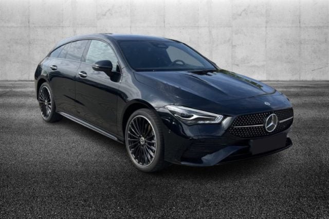 Mercedes-Benz CLA 250 e hybrid EQ Shooting Brake AMG Line Premium - foto 2 di 8