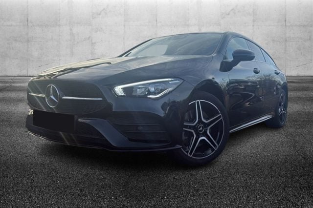 Mercedes-Benz CLA 250 e hybrid EQ Shooting Brake Premium, del 2021, 48.300 km, in vendita a Pieve Di Cento (BO)