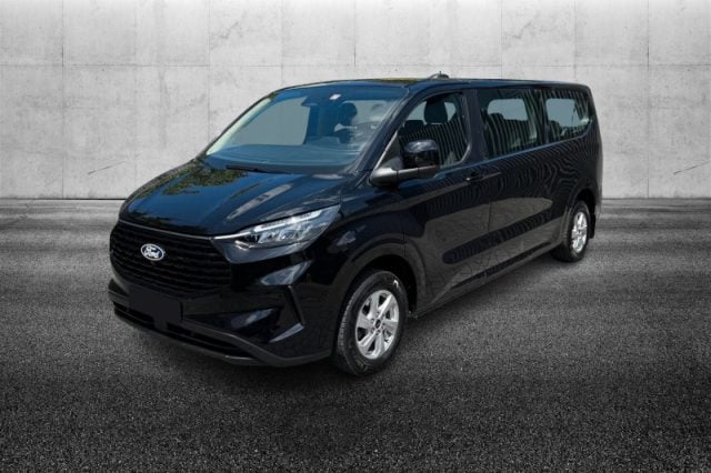 Ford Tourneo Custom 320 2.0 EcoBlue 136CV PC Titanium semestrale a PIEVE DI CENTO