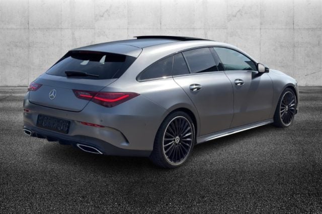 Mercedes-Benz CLA 200 d Automatic Shooting Brake AMG Line Premium - foto 3 di 8