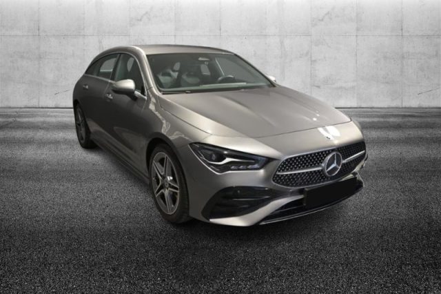 Mercedes-Benz CLA 180 Automatic Shooting Brake AMG Line Advanced Plus - foto 2 di 8